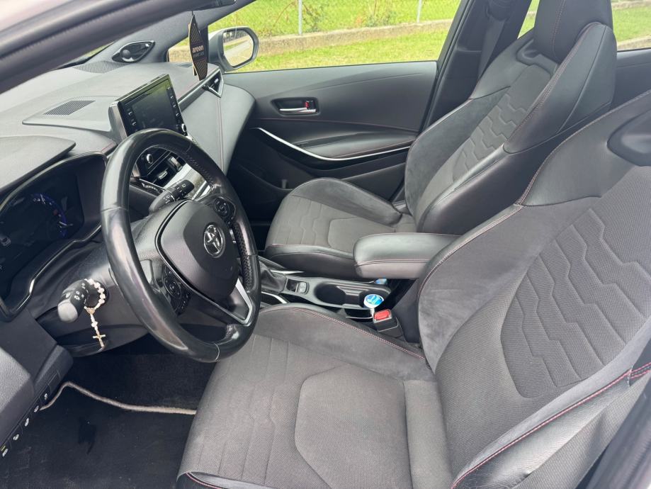 Toyota Corolla 2.0 Hybrid Lounge, 2019., 80.000 km, fotografija 16