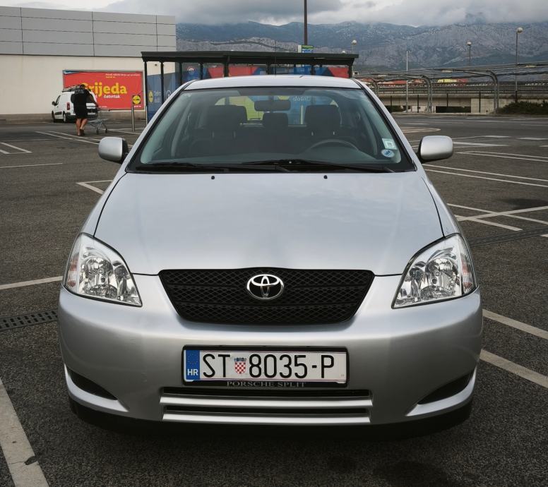 Toyota Corolla, 31.000km, 1.vlasnik, 1.4i automatik, fotografija 3