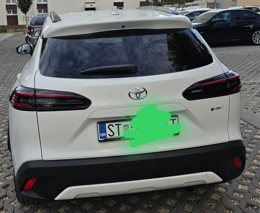 Toyota Corolla Cross 1.8 HEV hibrid, fotografija 4