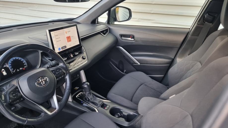 Toyota Corolla Cross 2.0 HEV Hybrid Automatik "1.Vlasnik" Nije uvoz", fotografija 9