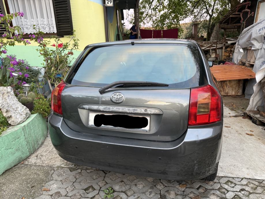 Toyota Corolla d4d 2.0, fotografija 3