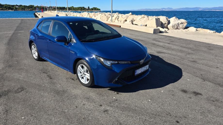 Toyota Corolla 1.8 hybrid automatik, fotografija 8