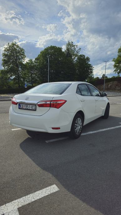Toyota Corolla Sedan 1,4 D-4D, fotografija 7