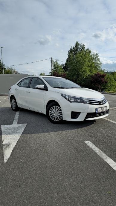 Toyota Corolla Sedan 1,4 D-4D, fotografija 8