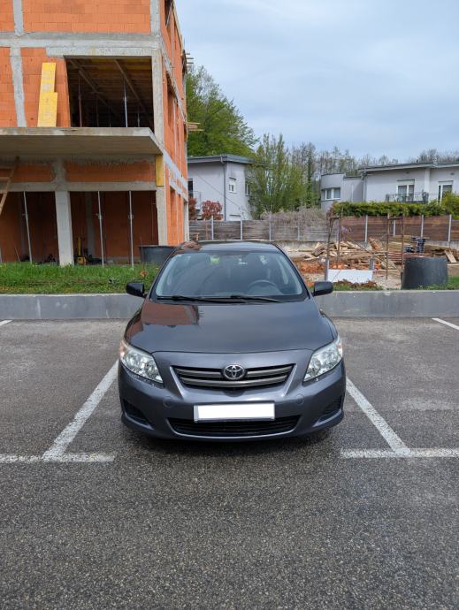 Toyota Corolla Sedan 1,4 D-4D, fotografija 2