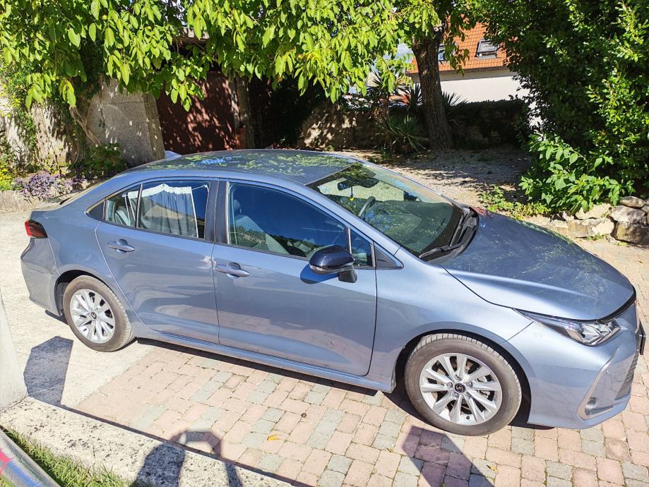 Toyota Corolla Sedan 1,5 VVT-i, fotografija 3