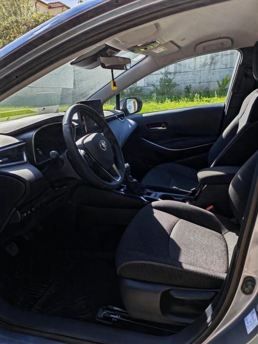Toyota Corolla Sedan 1,5 VVT-i, fotografija 10