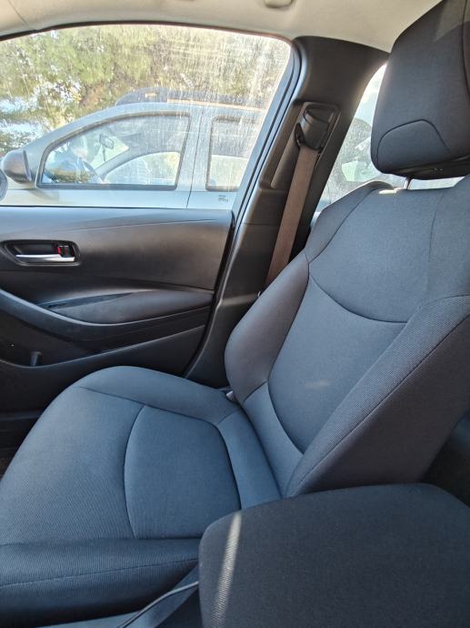 Toyota Corolla Sedan 1,5 VVT-i, fotografija 9
