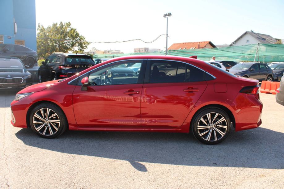 Toyota Corolla Sedan 1.8 Hybrid Sol AUTOMATIK - nije uvoz, fotografija 8