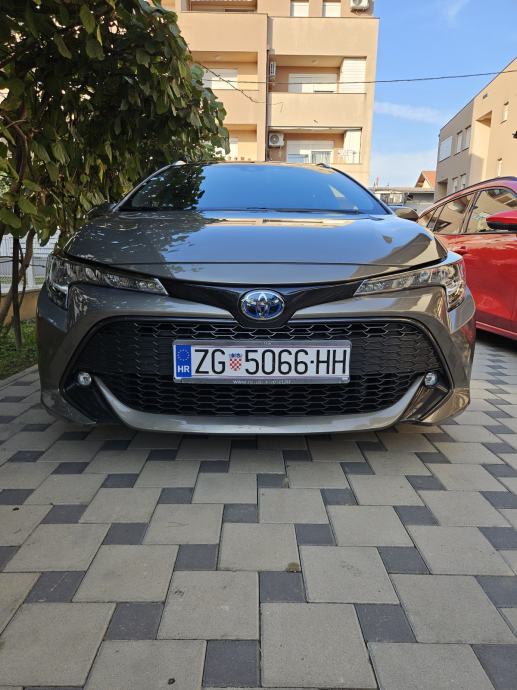 Toyota Corolla SW 2,0 VVT-i hybrid automatic CVT, fotografija 2