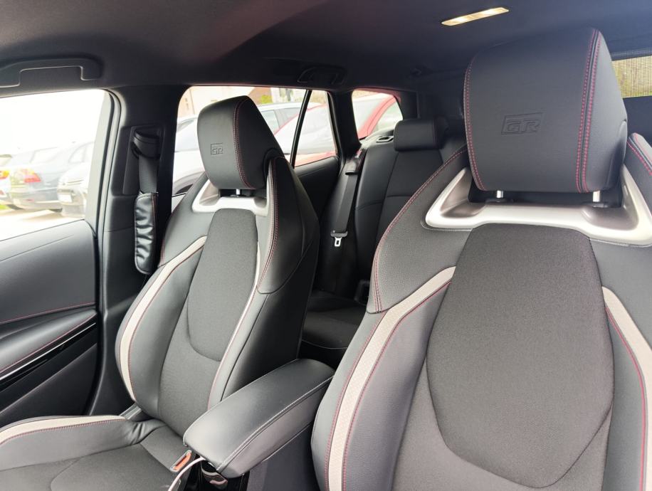 Toyota Corolla TS 1.8 HEV E-CVT GR SPORT, fotografija 8