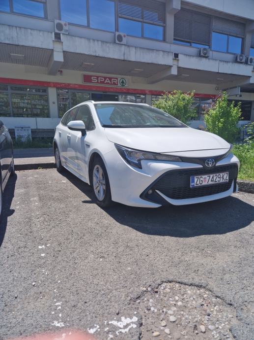 Toyota Corolla TS 1,8 VVT-i Hybrid, fotografija 2