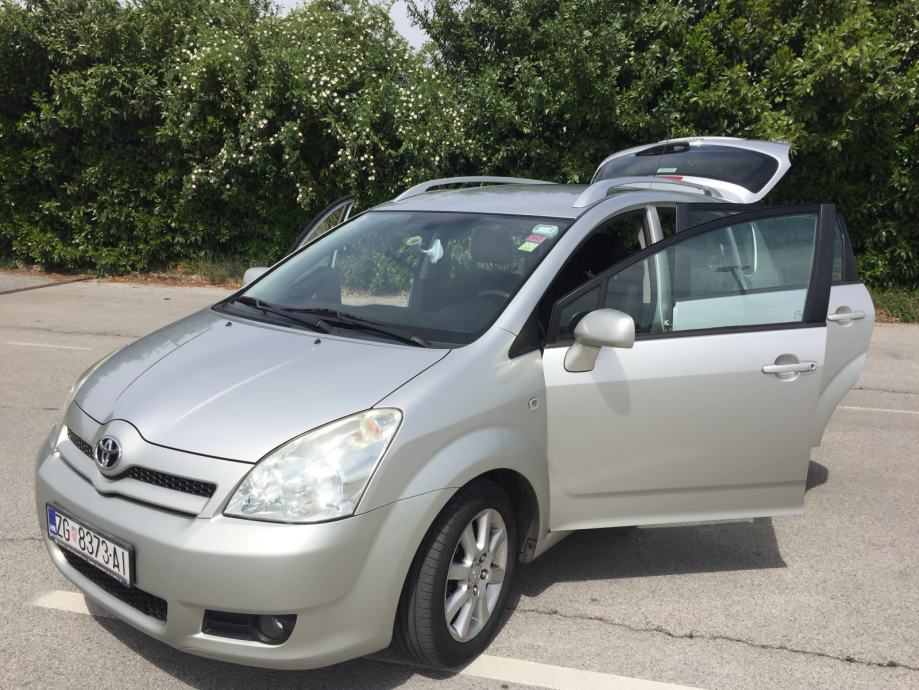 Toyota Corolla Verso 1,8 VVTi Sol,