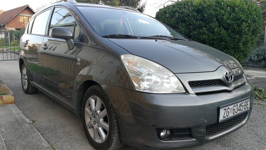 Toyota corolla verso 2005