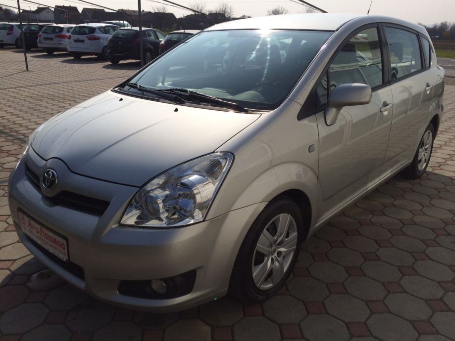 Toyota corolla verso 2008