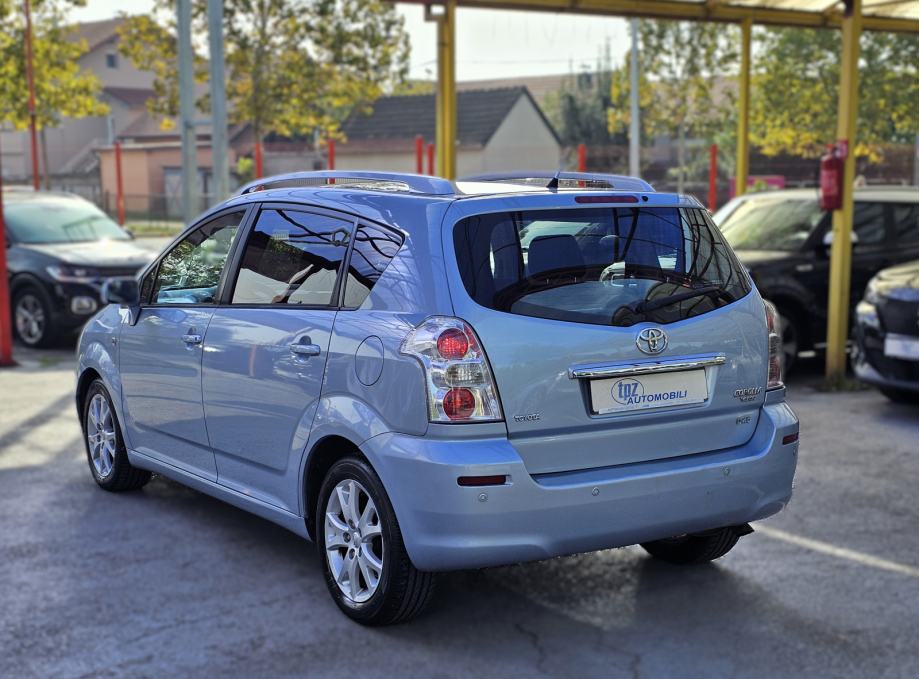TOYOTA*COROLLA VERSO*2.2 D-4D*SOL*NIJE UVOZ*SERVISNA*PDC*4490E, fotografija 3