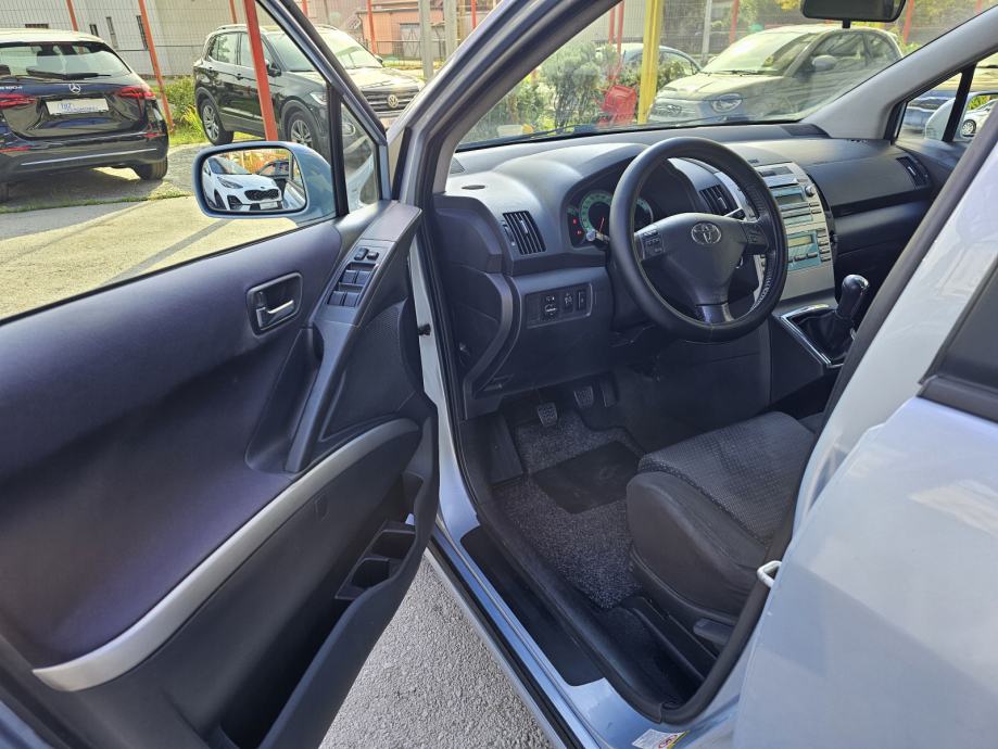 TOYOTA*COROLLA VERSO*2.2 D-4D*SOL*NIJE UVOZ*SERVISNA*PDC*4490E, fotografija 15