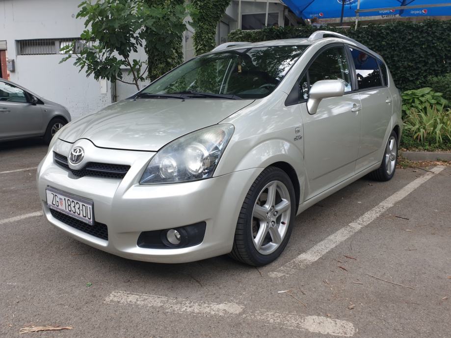 Toyota corolla uz