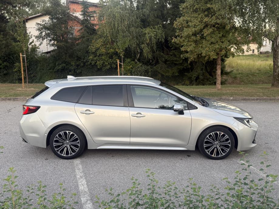 Toyota Corolla Wagon 2.0 Hibrid automatik sport asist oprema, fotografija 5