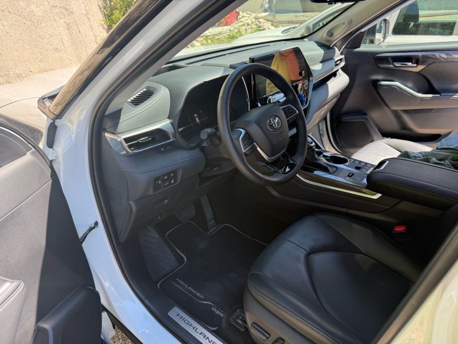 Toyota Highlander 2,5 automatik, fotografija 2