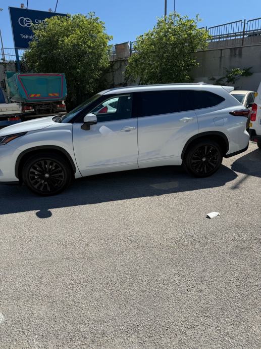 Toyota Highlander 2,5 automatik, fotografija 8