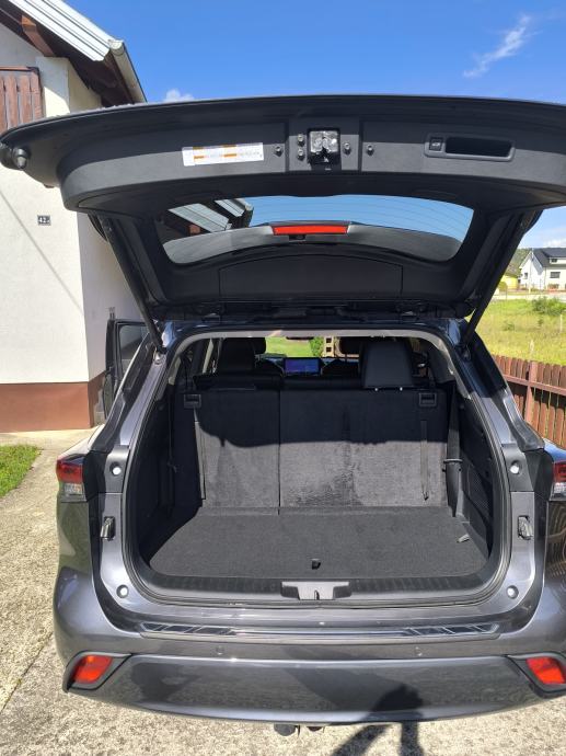 Toyota Highlander 2.5 HEV Executive AWD (2024.) – Reg. do 27.07.2027., fotografija 13