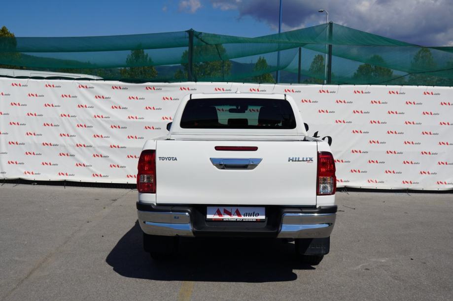 Toyota Hilux 2.4 D-4D #SERVISNA#TVORNIČKO JAMSTVO#U PDV-U#LEASING#, fotografija 8