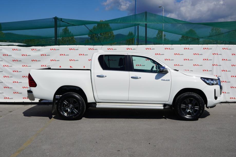 Toyota Hilux 2.4 D-4D #SERVISNA#TVORNIČKO JAMSTVO#U PDV-U#LEASING#, fotografija 4