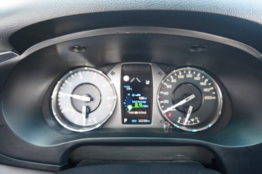 Toyota Hilux 2.4 D-4D #SERVISNA#TVORNIČKO JAMSTVO#U PDV-U#LEASING#, fotografija 20