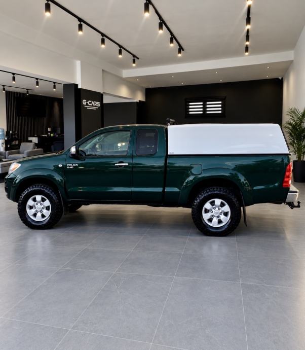 Toyota Hilux 2,5 D-4D 4X4—Mod 2010—HARD-TOP—BULL-BAR—REFLEKTOR—POVISEN, fotografija 9