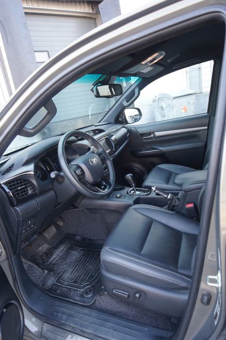 Toyota Hilux 2.8 D #INVINCIBLE#HR AUTO#U SUSTAVU PDV-A#N1#LEASING#, fotografija 15