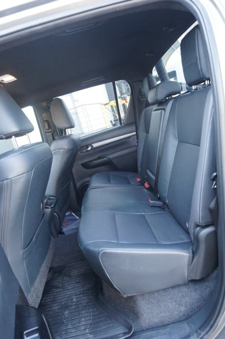 Toyota Hilux 2.8 D #INVINCIBLE#HR AUTO#U SUSTAVU PDV-A#N1#LEASING#, fotografija 19