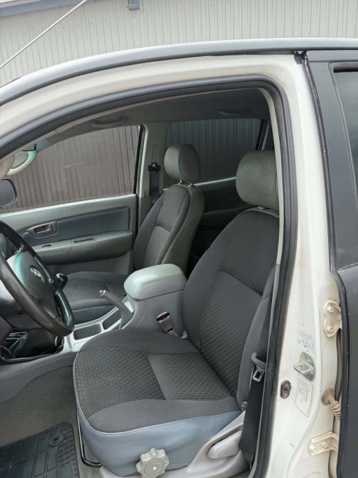 Toyota Hilux, fotografija 6
