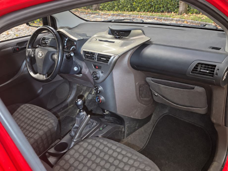 Toyota iQ 1,0 VVT-i _TJEDNI JESENSKI BONUS-MADE IN JAPAN, fotografija 8