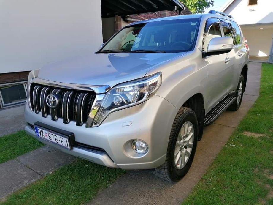 Toyota Land Cruiser 3,0 D4D automatik, 2014 god.