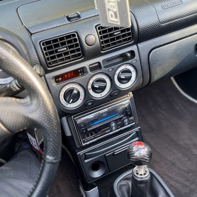 Toyota mr2 Spyder 2003, fotografija 10