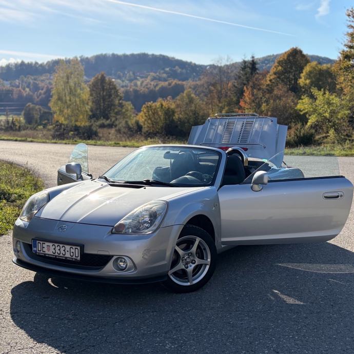 Toyota mr2 Spyder 2003, fotografija 6