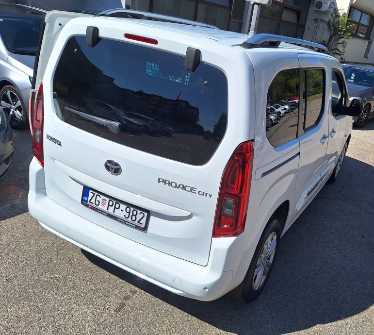 Toyota Proace 1.2i, tvor.jamstvo 2032g,automatik,130ks,kamera,PDC, fotografija 7