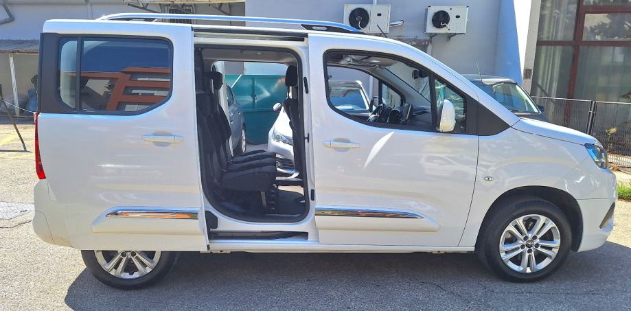 Toyota Proace 1.2i, tvor.jamstvo 2032g,automatik,130ks,kamera,PDC, fotografija 6