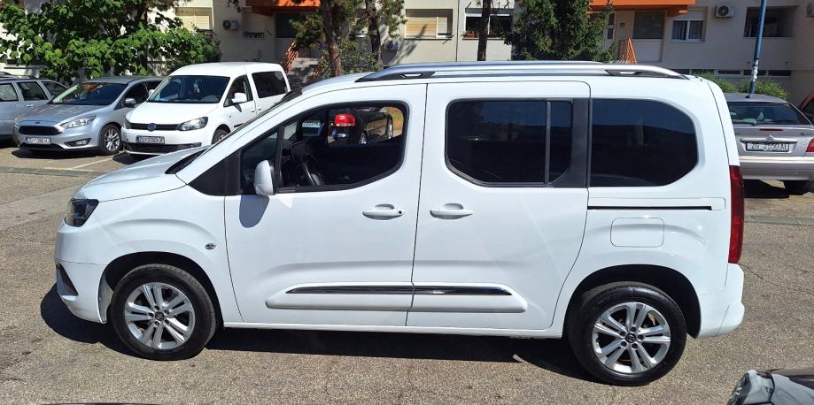 Toyota Proace 1.2i, tvor.jamstvo 2032g,automatik,130ks,kamera,PDC, fotografija 10