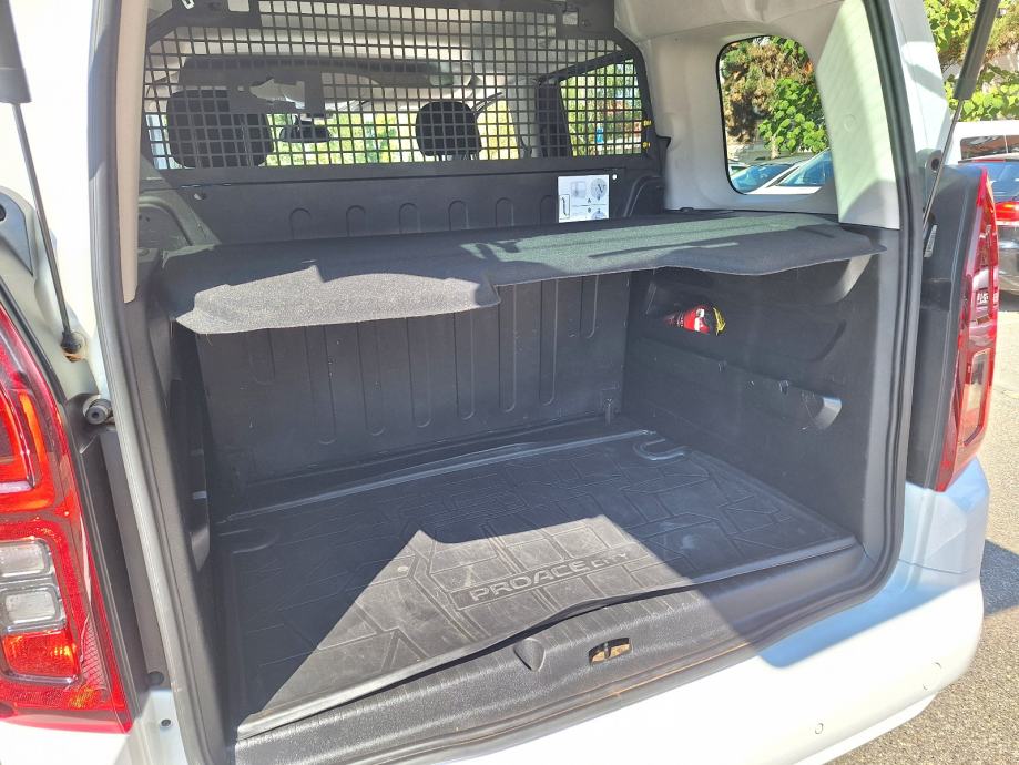 Toyota Proace 1.2i, tvor.jamstvo 2032g,automatik,130ks,kamera,PDC, fotografija 9