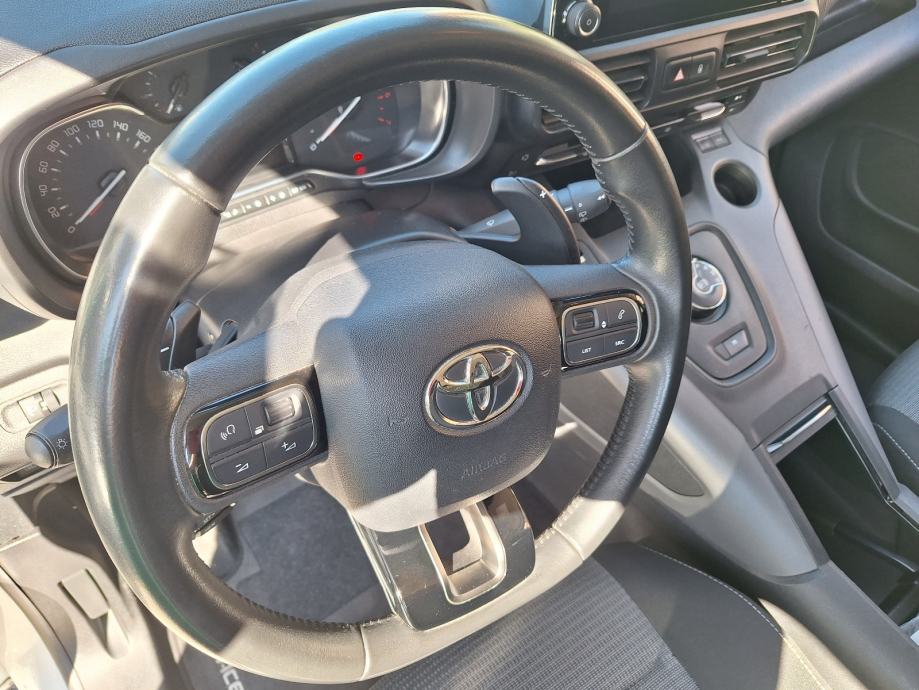 Toyota Proace 1.2i, tvor.jamstvo 2032g,automatik,130ks,kamera,PDC, fotografija 16