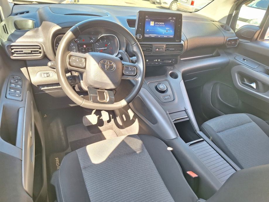 Toyota Proace 1.2i, tvor.jamstvo 2032g,automatik,130ks,kamera,PDC, fotografija 17