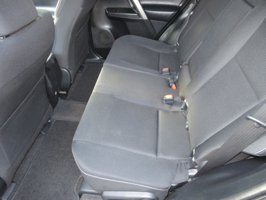 TOYOTA RAV4 2,0 D-4D NAVIGACIJA,KAMERA,TEMPOMAT,EL.PAKET,ALU 17 !!!, fotografija 11