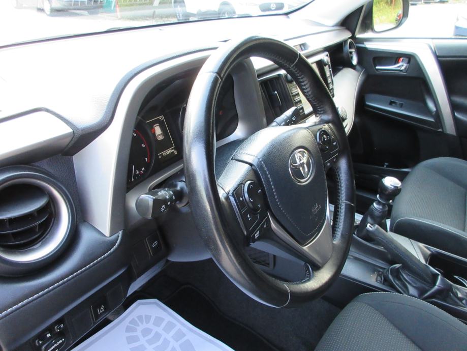 TOYOTA RAV4 2,0 D-4D NAVIGACIJA,KAMERA,TEMPOMAT,EL.PAKET,ALU 17 !!!, fotografija 15