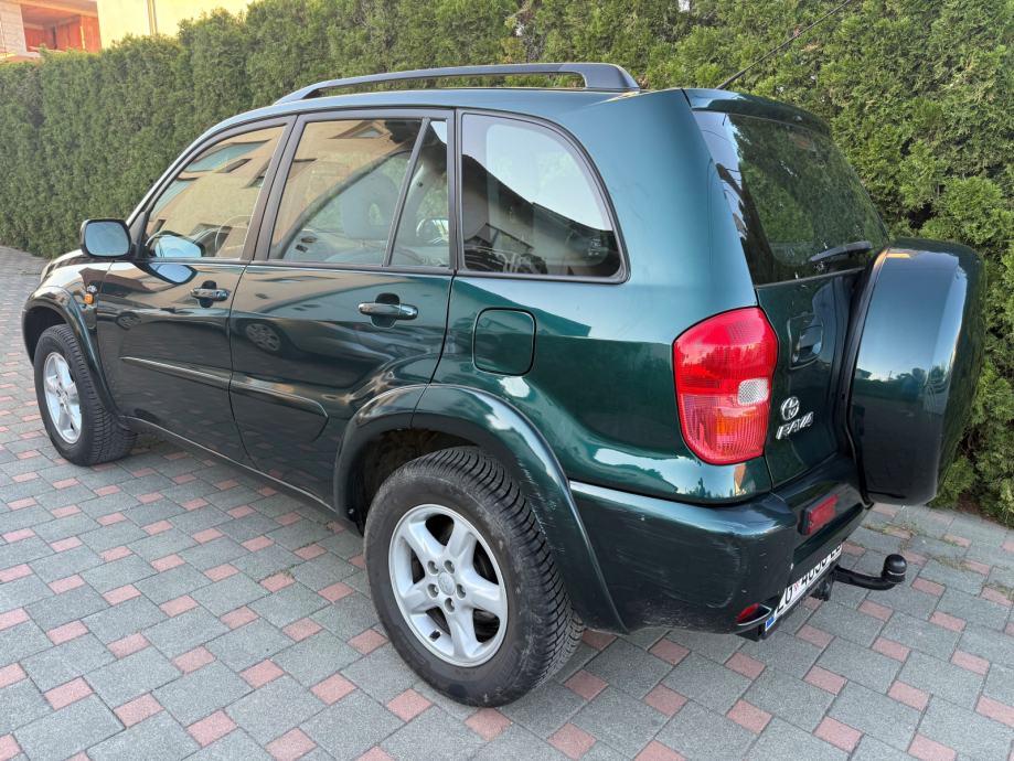 TOYOTA RAV4 2,0 D-4D UREDAN , REG. 07/2026, fotografija 5