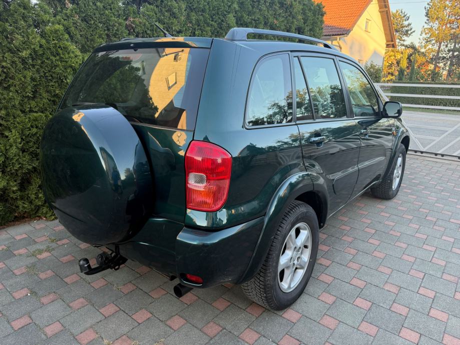 TOYOTA RAV4 2,0 D-4D UREDAN , REG. 07/2026, fotografija 7