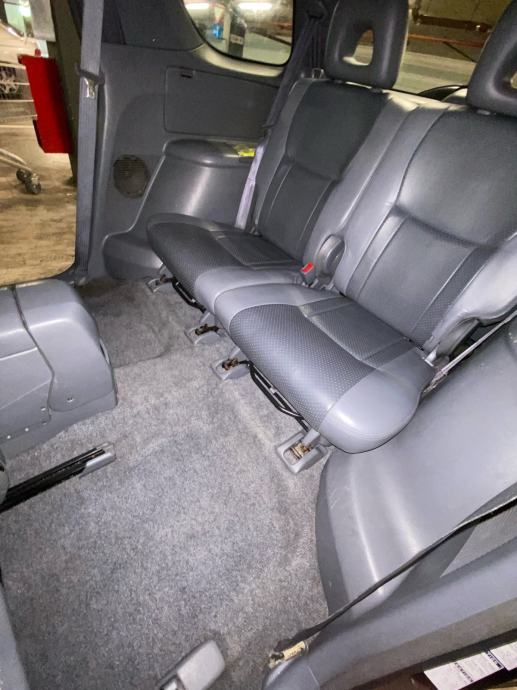 Toyota RAV4 2,0 D-4D, fotografija 14