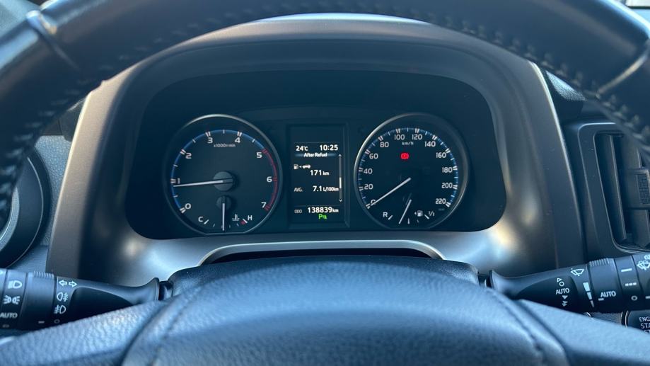 Toyota RAV4 2,0 D-4D, fotografija 4