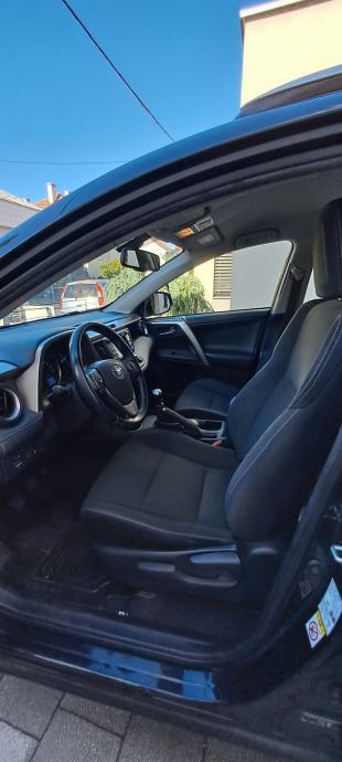 Toyota RAV4 2,0 D-4D, fotografija 6